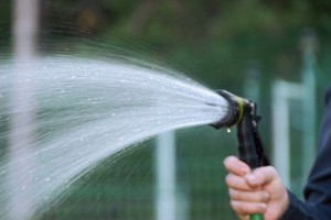 water hose spray