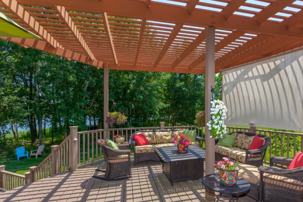 Outdoor Shade Tips from Moller’s Garden Center